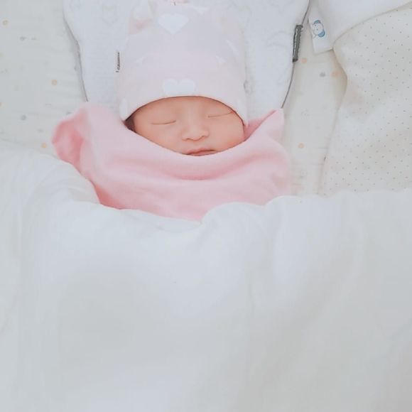 Meet your Posher, Jessica - Picture 1 of 1